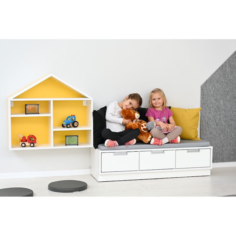 Mobilier adapté pour les enfants en école maternelle